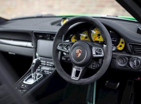 Porsche 911 (991.2) Turbo S 11