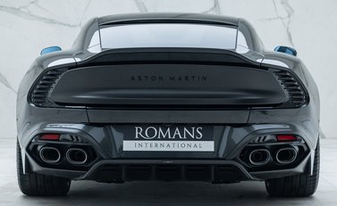 Aston Martin Vanquish V12 8