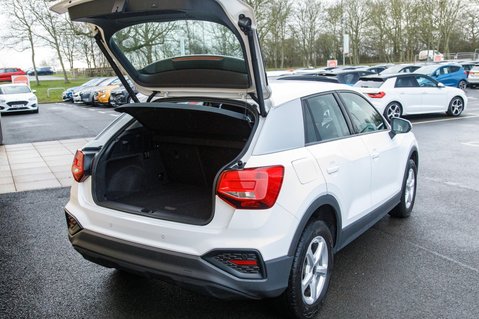 Audi Q2 TFSI TECHNIK 37