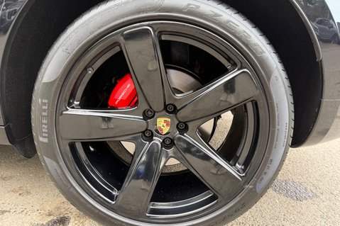 Porsche Macan GTS PDK -21 INCH ALLOYS -ELECTRIC TOWBAR -BOSE -SPORTS CHRONO -PDLS PLUS 63