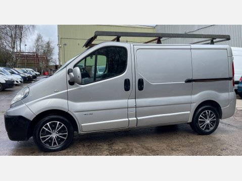 Renault Trafic 2.0 TD dCi SL27 Sport L1 H1 4dr 17