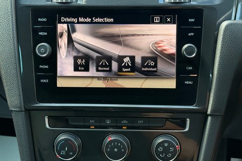 Volkswagen Golf MATCH TSI EVO - TWO OWNERS - APPLE CARPLAY - ADAPTIVE CRUISE  39