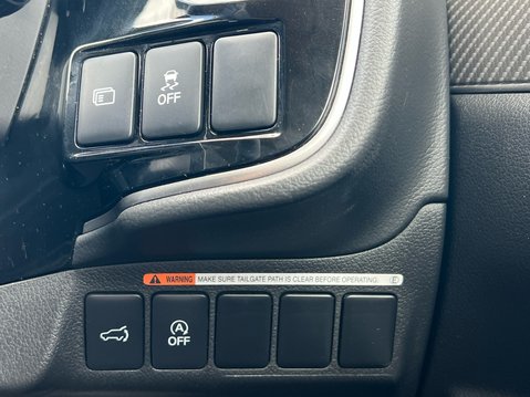 Mitsubishi Outlander EXCEED 35