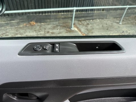 Vauxhall Vivaro L2H1 2900 SPORTIVE S/S 29