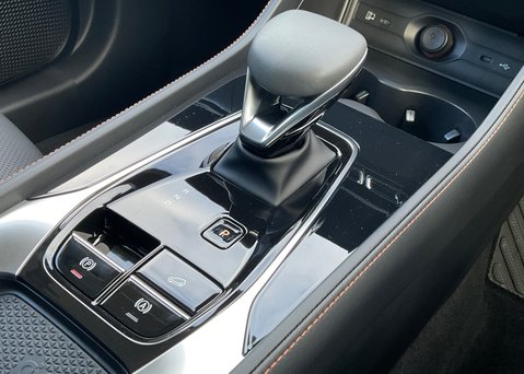 MG HS 1.5 T-GDI PHEV TROPHY 21