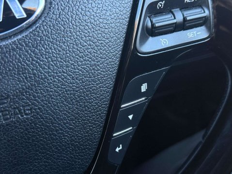 Kia Ceed 1.6 T-GDi GT Tech Euro 5 5dr 89