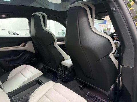 Porsche Taycan Performance 79.2kWh 4S Saloon 4dr Electric Auto 4WD (530 ps) 43