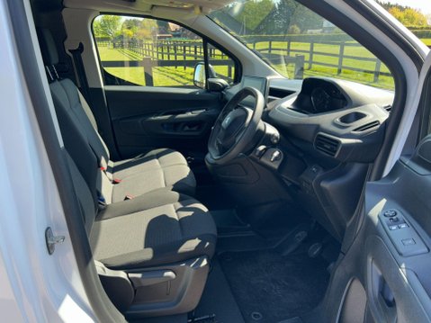 Peugeot Partner 1.5 BlueHDi 1000 Professional Premium + Standard Panel Van SWB Euro 6 (s/s) 21
