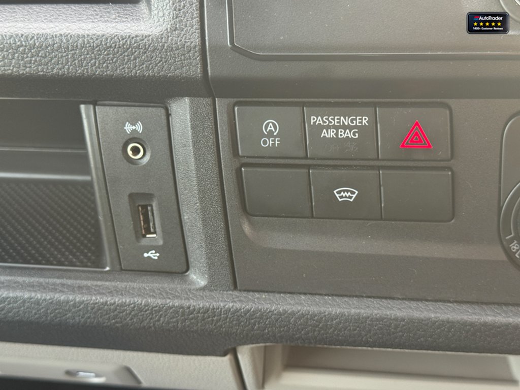 2019 Volkswagen TransporterCrew Cab SWB T32 Tdi Kombi Highline Air Con Nav Sensors EURO 6 NO VAT — thumbnail 38 of 51