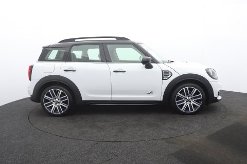 Mini Countryman 5dr 1.5 Cooper Exclusive ALL4 Automatic Panoramic Sunroof 2