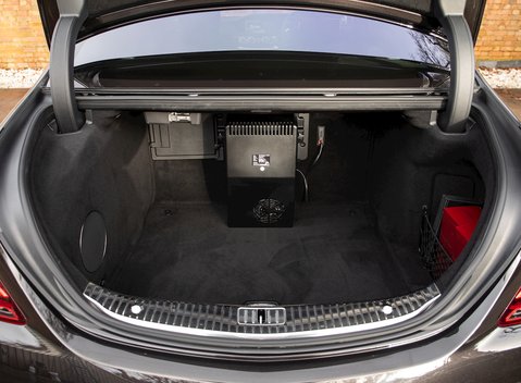 Mercedes-Benz M Class S650 41