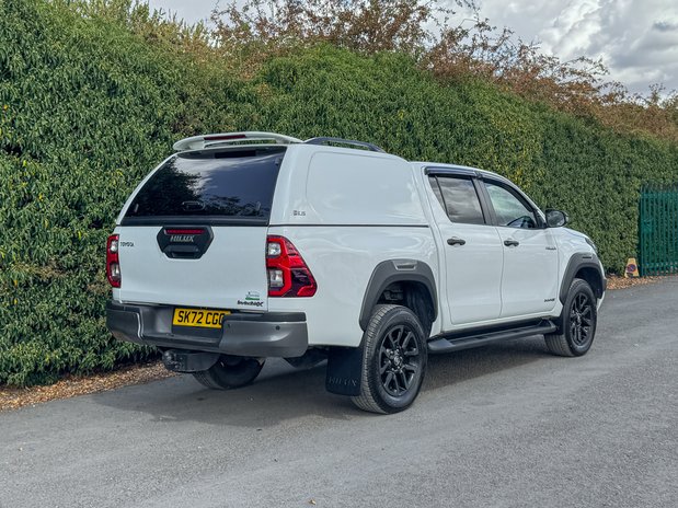 Toyota Hilux Invincible X | Auto | 2.8 LT | Double Cab | Sensors | EURO 6 | NO VAT 3
