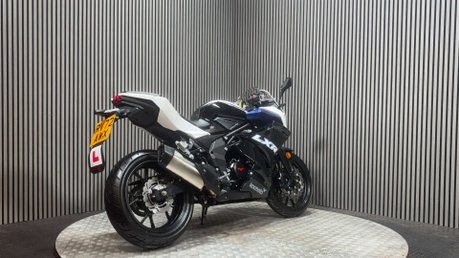 Lexmoto LXR 2023 1K 125CC SPORTS BIKE 1 OWNER LONG MOT 3