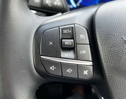 Ford Kuga 1.5 Kuga Titanium Edition 5dr 56