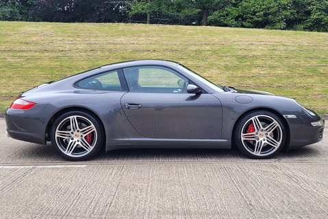 Porsche 911 CARRERA 4 TIPTRONIC S 5