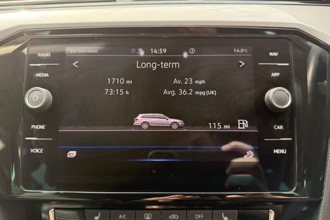 Volkswagen Passat SEL TSI EVO DSG - ONE OWNER - VAT QUALIFYING  52