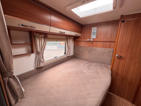 Adria Coral S680 ST 25