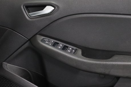 Renault Clio ICONIC EDITION TCE 36