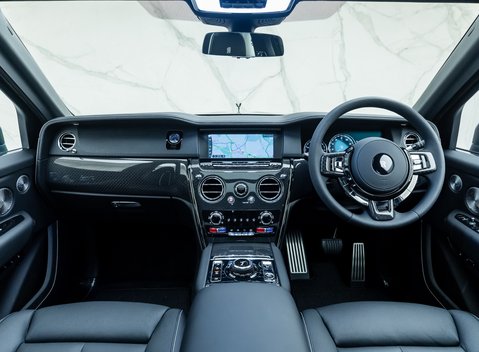 Rolls-Royce Cullinan Black Badge 22
