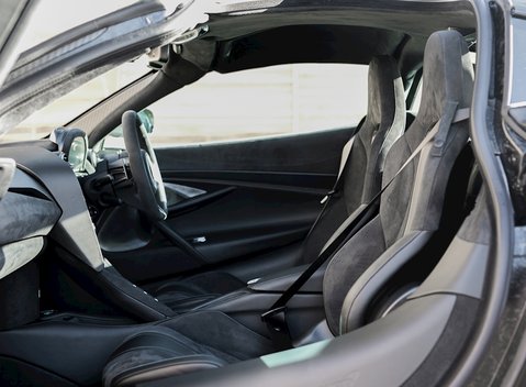 McLaren 720S Performance 13