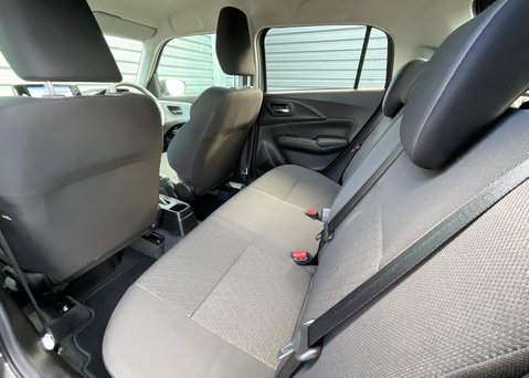 Suzuki Swift MOTION 14