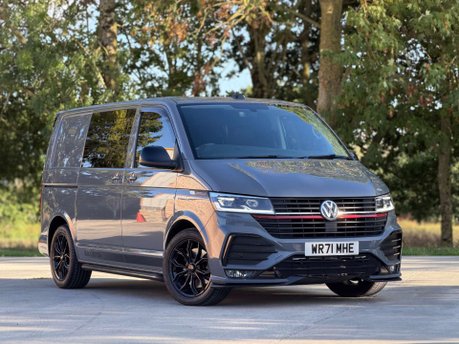 Volkswagen Transporter 2.0 Transporter T32 Sportline Black Edition TDI Semi-Auto