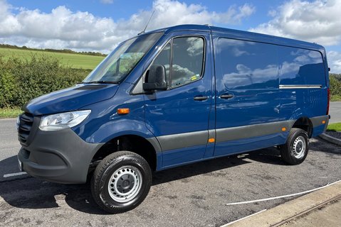 Mercedes-Benz Sprinter 316 Cdi Mwb Lr 4x4 Panel Van - Diff Lock / Low Range / Rear Camera 1