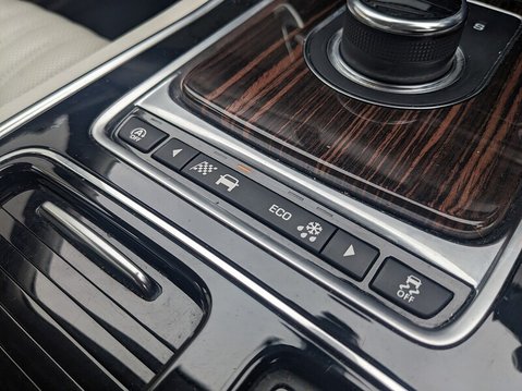 Jaguar XF PORTFOLIO 25