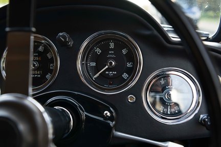 Aston Martin DB MKIII Coupe 21