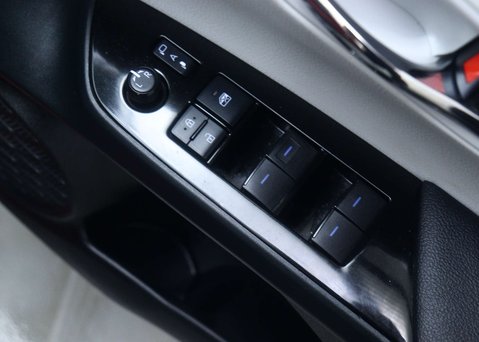 Toyota Prius 1.8 VVT 8.8kWh Business Edition Plus Hatchback 5dr Petrol Plug-in Hybrid CV 42