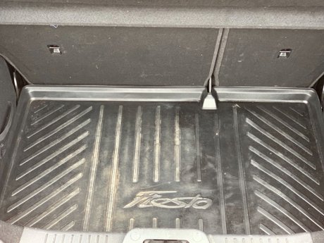 Ford Fiesta 1.25 Zetec Euro 6 3dr 31