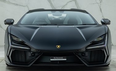 Lamborghini Revuelto 7