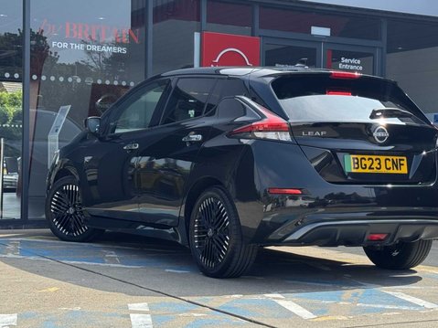 Nissan LEAF N-Connecta 5