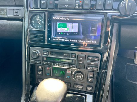Land Rover Range Rover HSE 4.6 V8 30th Anniversary Limited Edition Automatic 12