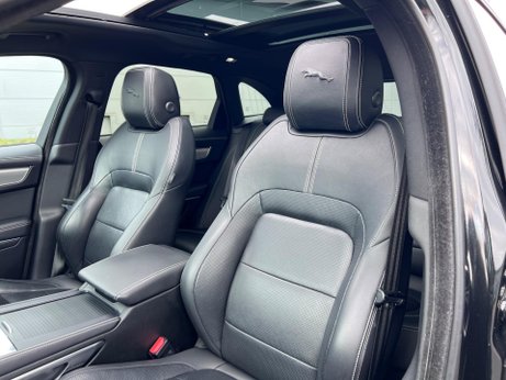 Jaguar F-Pace 2.0 D200 MHEV R-Dynamic SE Auto AWD Euro 6 (s/s) 5dr 27