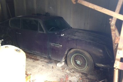 Aston Martin DB6 4.2 Vantage 36