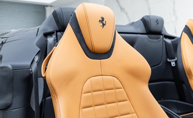Ferrari Roma SPIDER 26