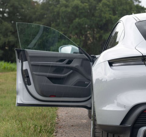 Porsche Taycan Taycan Turbo 1