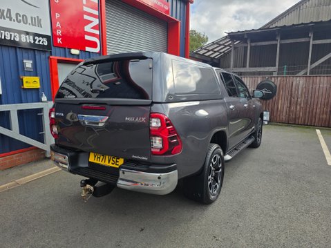 Toyota Hilux INVINCIBLE 4WD D-4D DCB 8