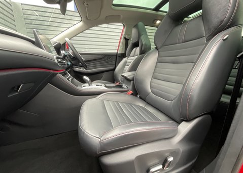 MG HS 1.5 T-GDI EXCLUSIVE DCT 12