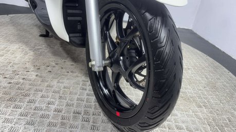 Piaggio Medley 2023 ONLY 4K 125CC LEARNER SCOOTER 15 BHP NEW MOT WARRANTY 12