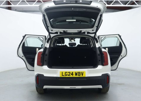 Mini Countryman 1.5C MHEV Classic SUV 5dr Petrol Hybrid Auto Euro 6 (s/s) (170 ps) 55