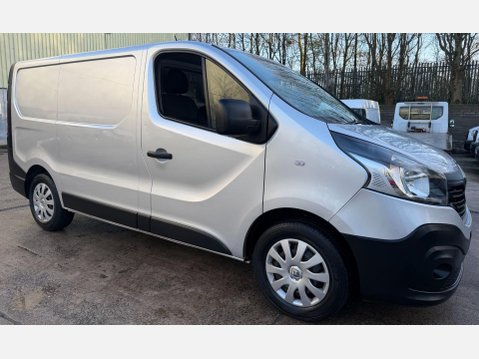 Renault Trafic 1.6 dCi 27 Business Panel Van 5dr Diesel Manual SWB Standard Roof Euro 6 (9 6
