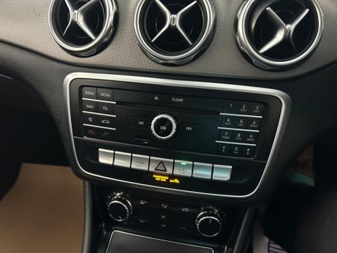 Mercedes-Benz GLA 1.6 GLA180 Urban Edition Euro 6 (s/s) 5dr 13