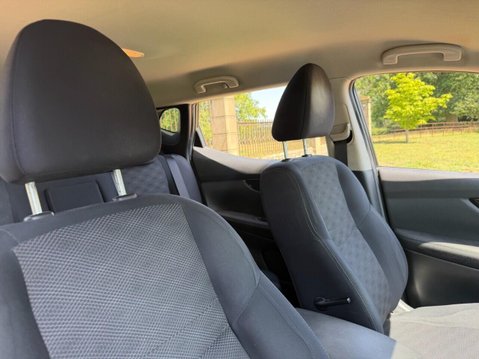 Nissan Qashqai 1.5 dCi N-Connecta SUV 5dr Diesel Manual 2WD Euro 6 (s/s) (110 ps) 1 OWNER 15