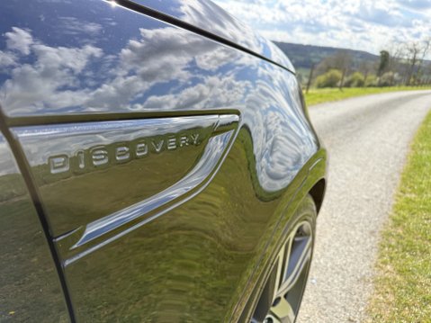 Land Rover Discovery R-DYNAMIC SE MHEV 16