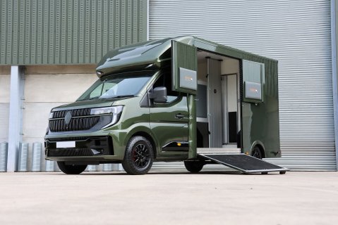 Renault Master BRAND NEW 3.5 TON STALLION BUILD EXTREME HEAVY DUTY HORSEBOX FROM SEEKER  4