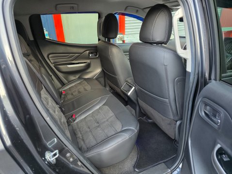 Mitsubishi L200 DI-D BARBARIAN X DCB Auto 16