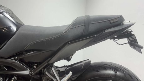Yamaha MT-09 ABS 2020 ONLY 8K 2 OWNER AKRAPOVIC QUICKSHIFTER FSH 900CC NAKED 19