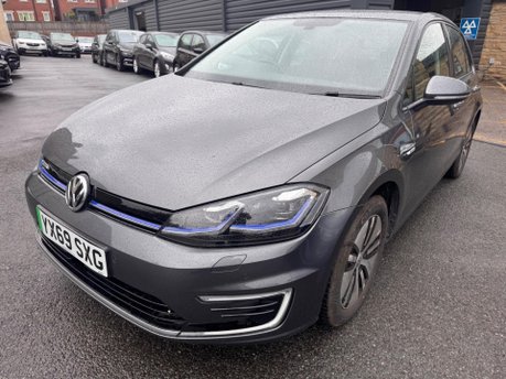 Volkswagen Golf E-GOLF 5